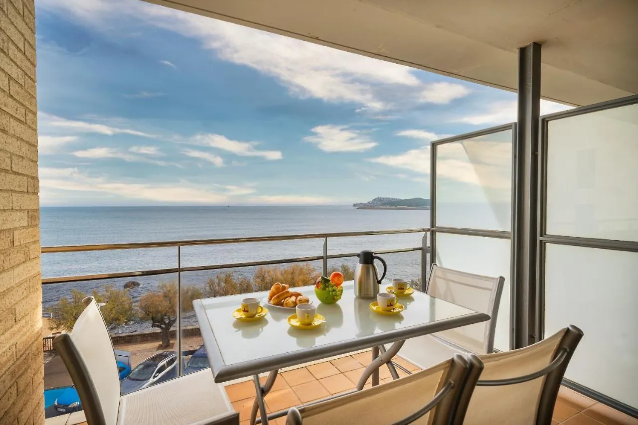 L' Escala Apartment Alba